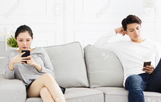 ¿La Tecnología Está Mejorando o Perjudicando las Relaciones?